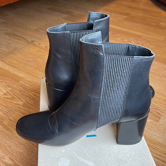 Zara Leather Ankle Boots with Stretch Detail Sz 6.5 - Picture 7 of 9